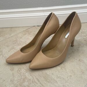 BCBGMaxAzria Tan Leather Nova Heels